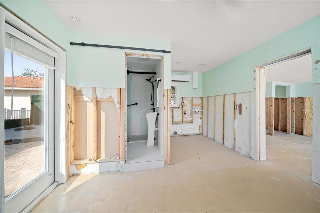 En Venta: $650,000 (3 camas, 2 baños, 1942 Pies cuadrados)