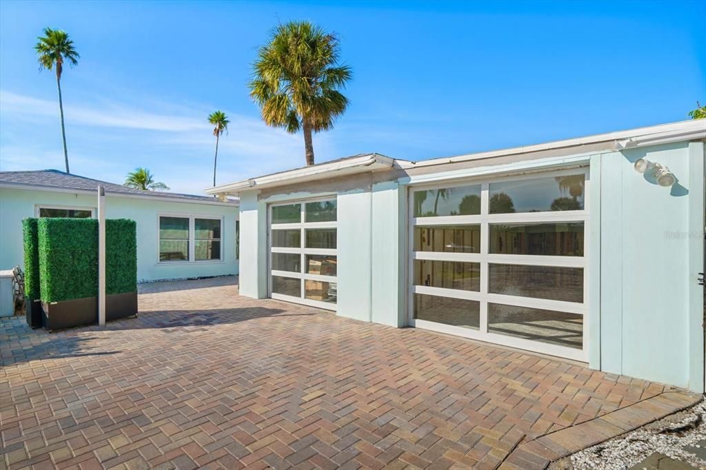 En Venta: $650,000 (3 camas, 2 baños, 1942 Pies cuadrados)