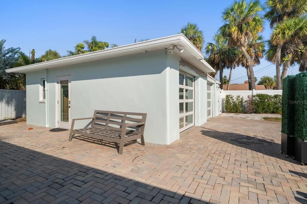 En Venta: $650,000 (3 camas, 2 baños, 1942 Pies cuadrados)