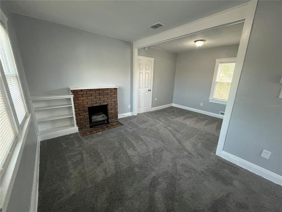 For Rent: $1,500 (1 beds, 1 baths, 600 Square Feet)