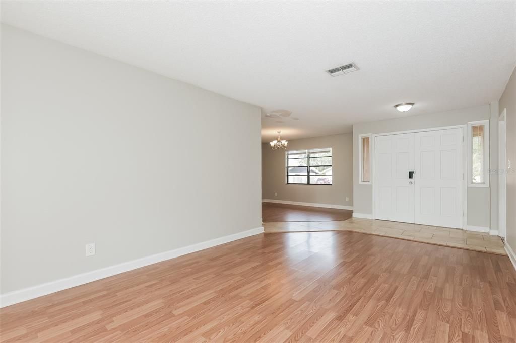 En Venta: $340,000 (3 camas, 2 baños, 1789 Pies cuadrados)