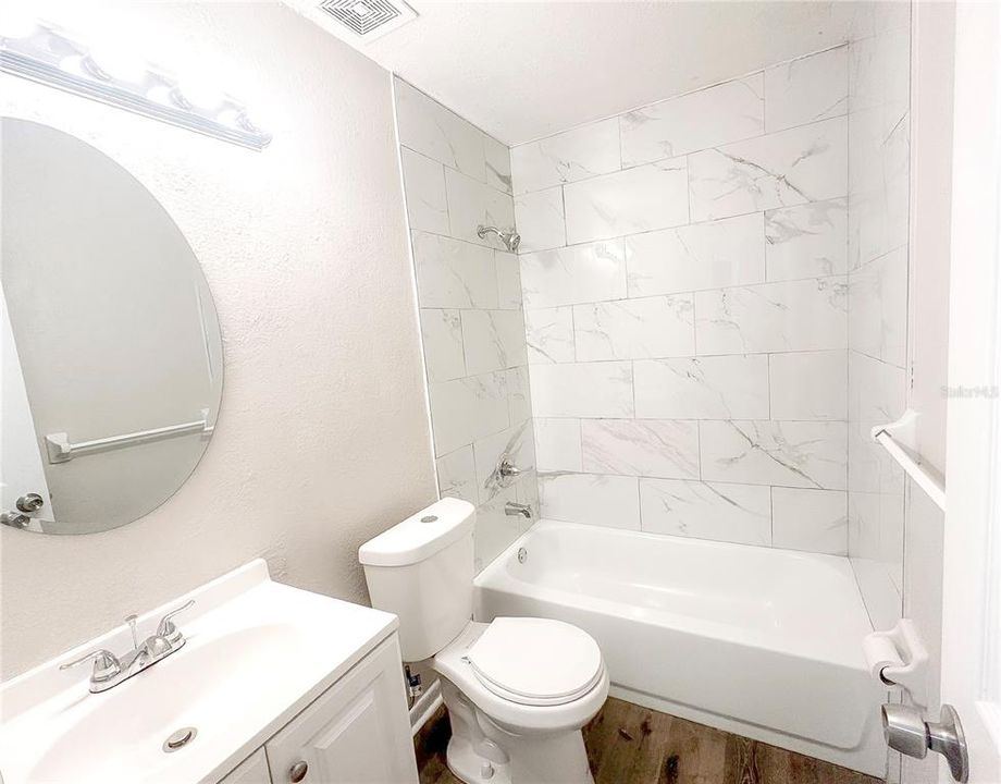 出租: $1,425 (2 贝兹, 2 浴室, 884 平方英尺)