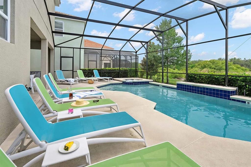 На продажу: $975,000 (11 спален, 11 ванн, 4887 Квадратных фут)