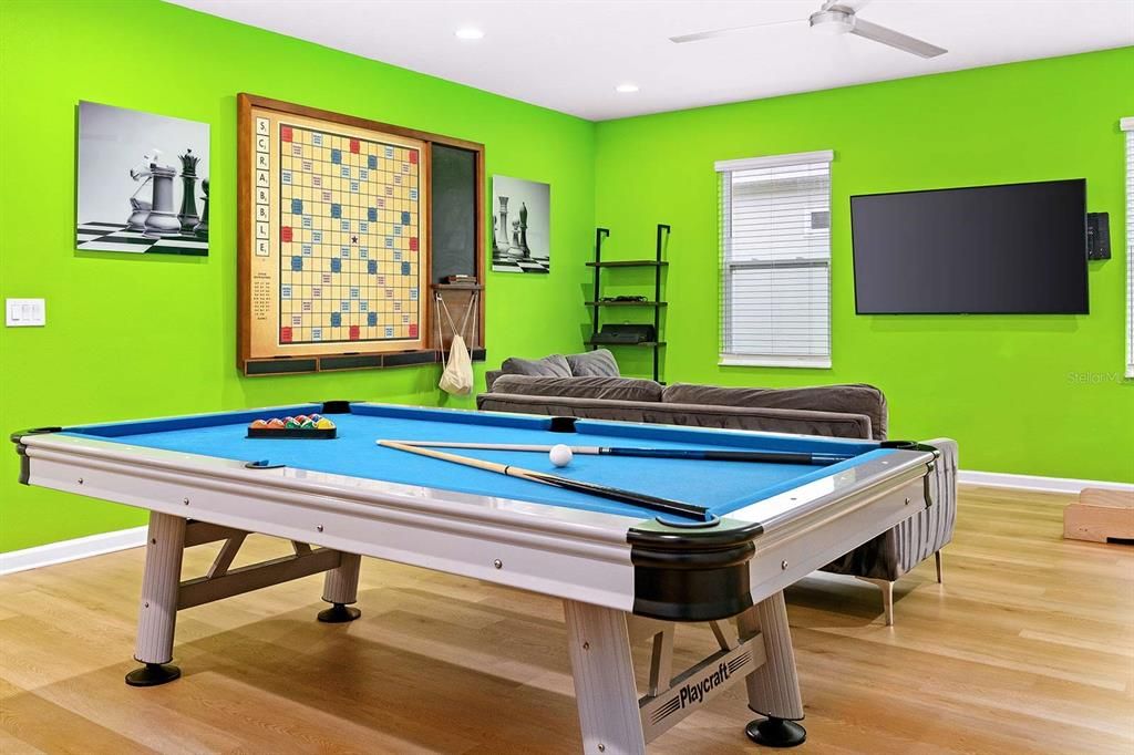 На продажу: $975,000 (11 спален, 11 ванн, 4887 Квадратных фут)