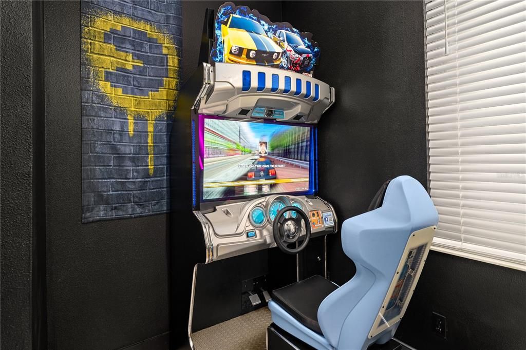 На продажу: $975,000 (11 спален, 11 ванн, 4887 Квадратных фут)