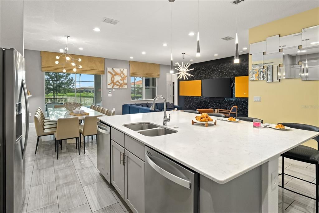 На продажу: $975,000 (11 спален, 11 ванн, 4887 Квадратных фут)