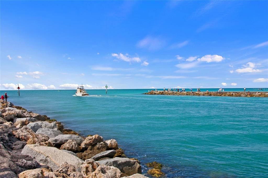 На продажу: $499,000 (2 спален, 2 ванн, 934 Квадратных фут)