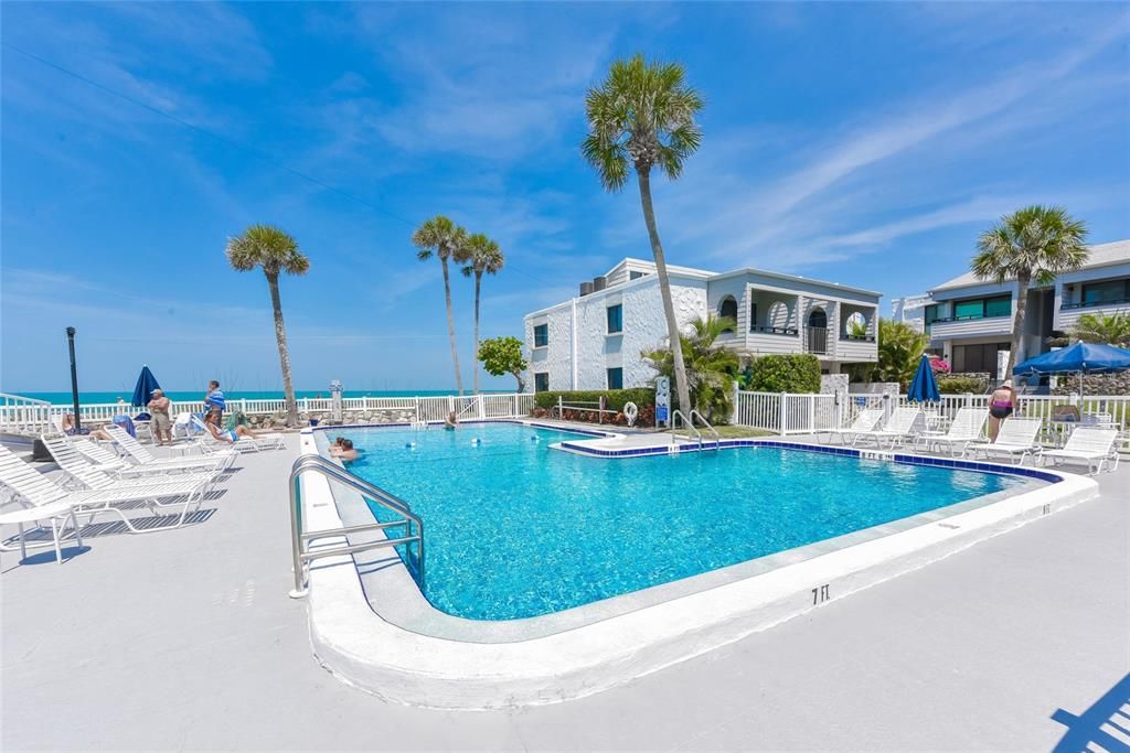 На продажу: $499,000 (2 спален, 2 ванн, 934 Квадратных фут)