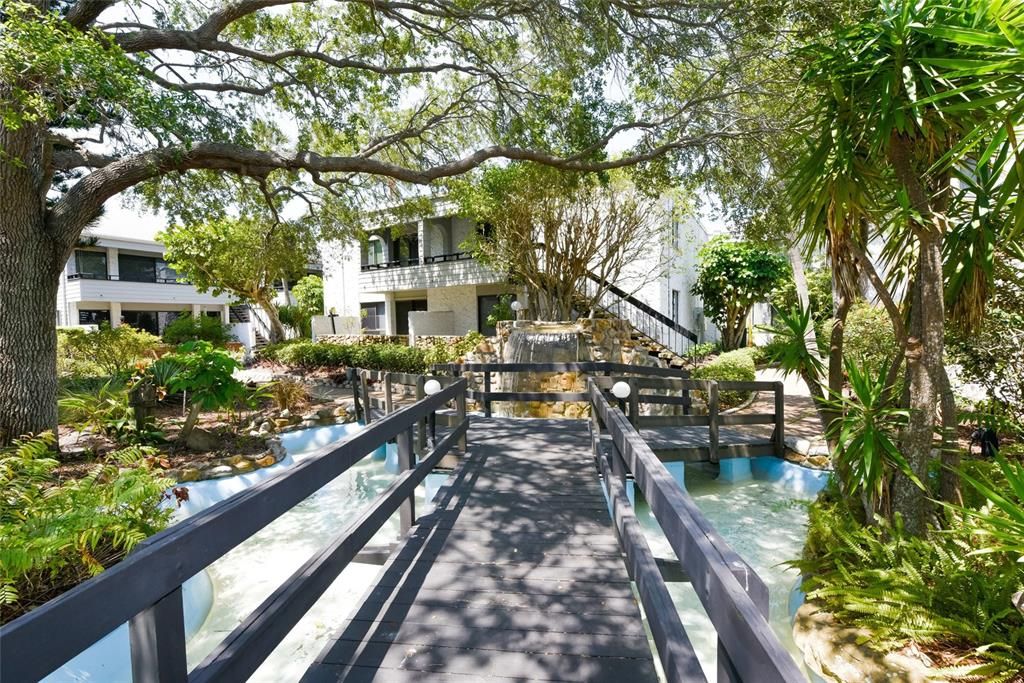 На продажу: $499,000 (2 спален, 2 ванн, 934 Квадратных фут)