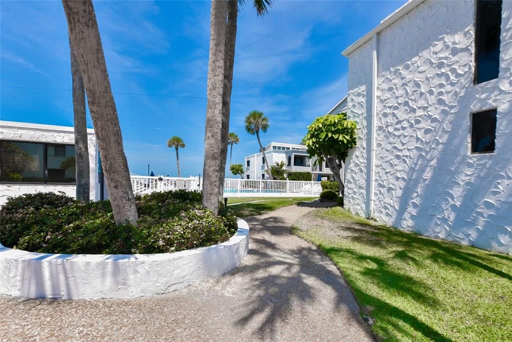 На продажу: $499,000 (2 спален, 2 ванн, 934 Квадратных фут)