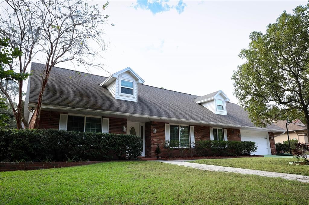 待售: $615,000 (4 贝兹, 2 浴室, 2900 平方英尺)