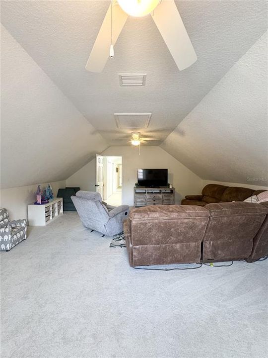 待售: $615,000 (4 贝兹, 2 浴室, 2900 平方英尺)