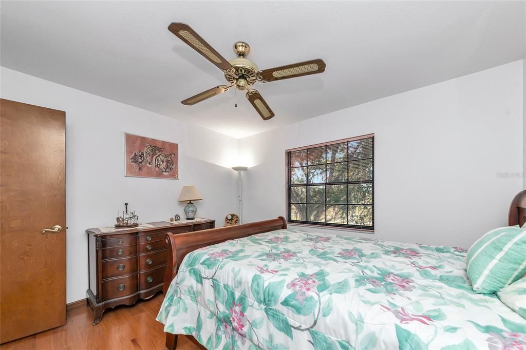 For Sale: $850,000 (3 beds, 3 baths, 2634 Square Feet)