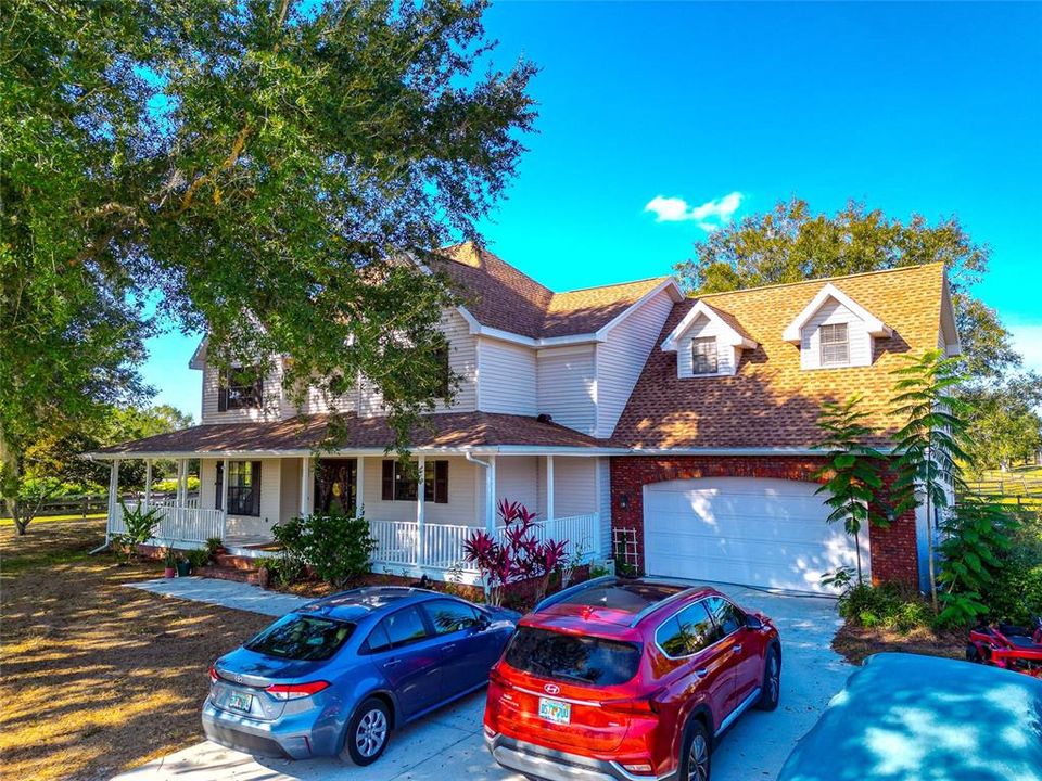 For Sale: $850,000 (3 beds, 3 baths, 2634 Square Feet)