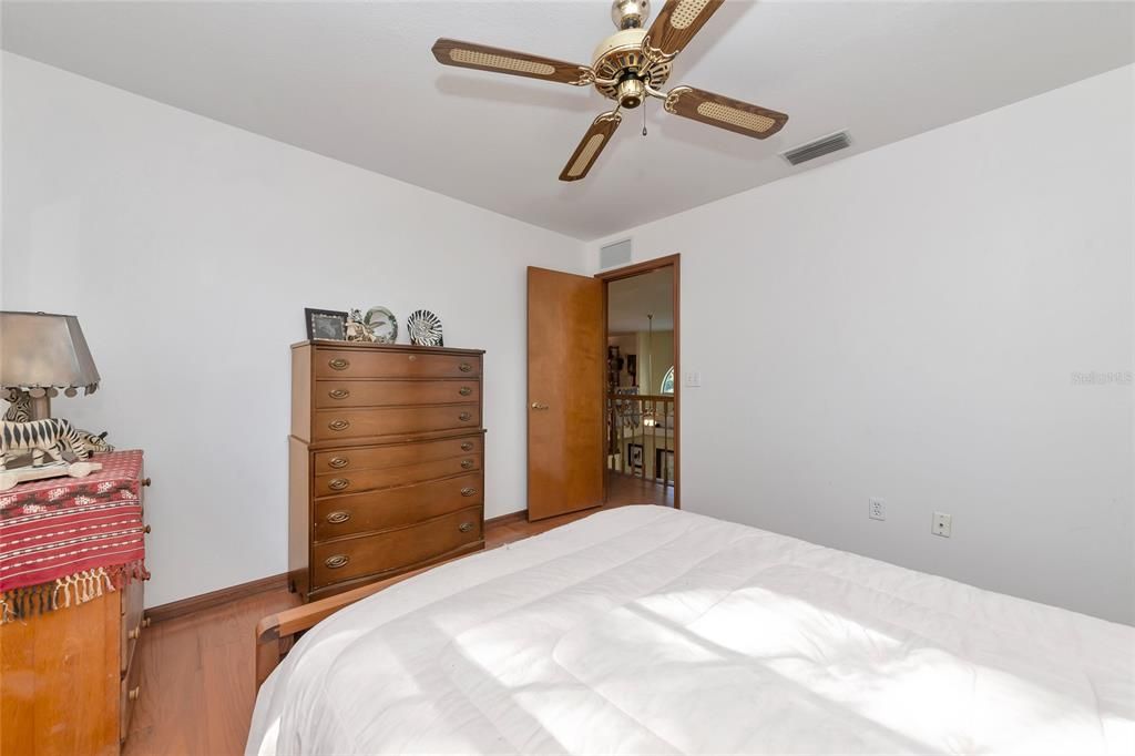 For Sale: $850,000 (3 beds, 3 baths, 2634 Square Feet)