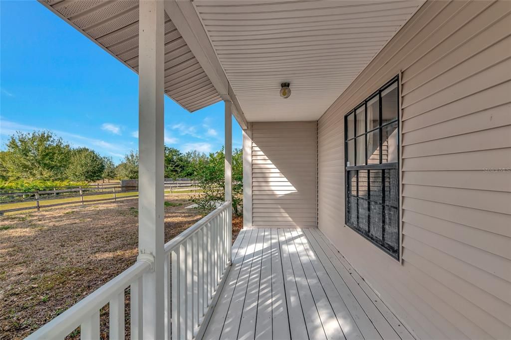 For Sale: $850,000 (3 beds, 3 baths, 2634 Square Feet)