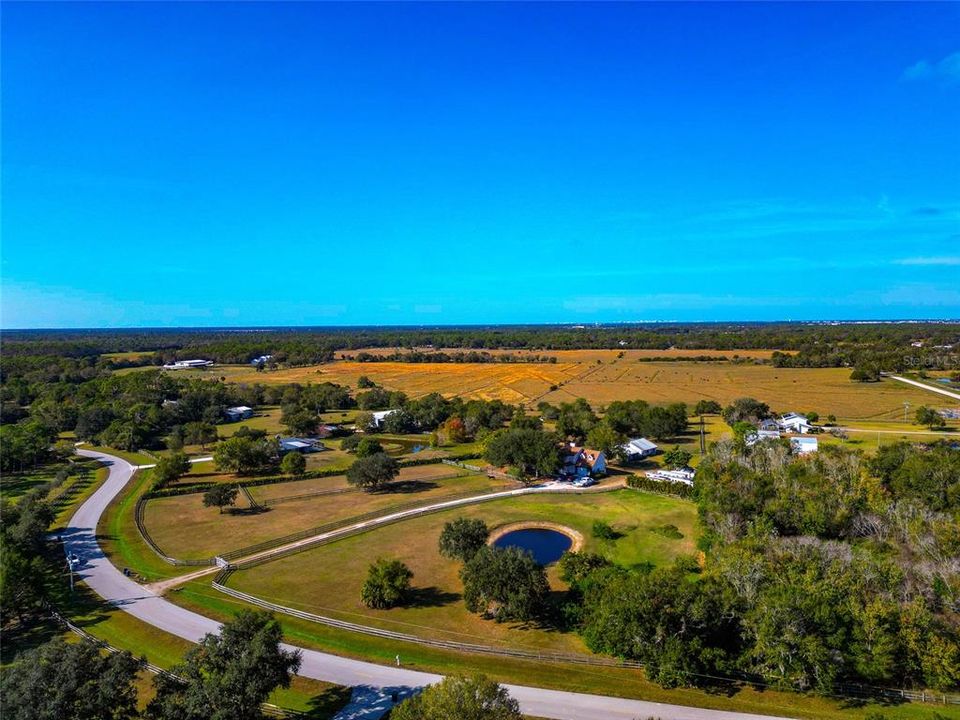 For Sale: $850,000 (3 beds, 3 baths, 2634 Square Feet)