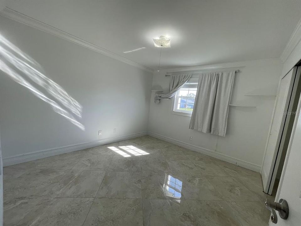 出租: $3,000 (3 贝兹, 2 浴室, 1548 平方英尺)