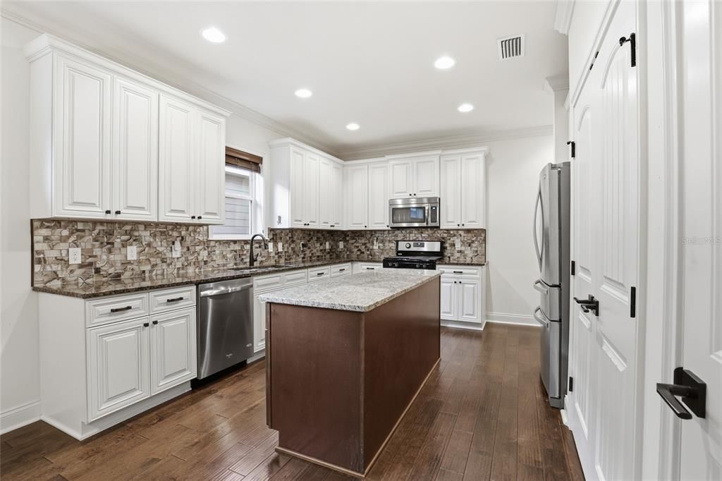 En Venta: $379,900 (3 camas, 2 baños, 1848 Pies cuadrados)