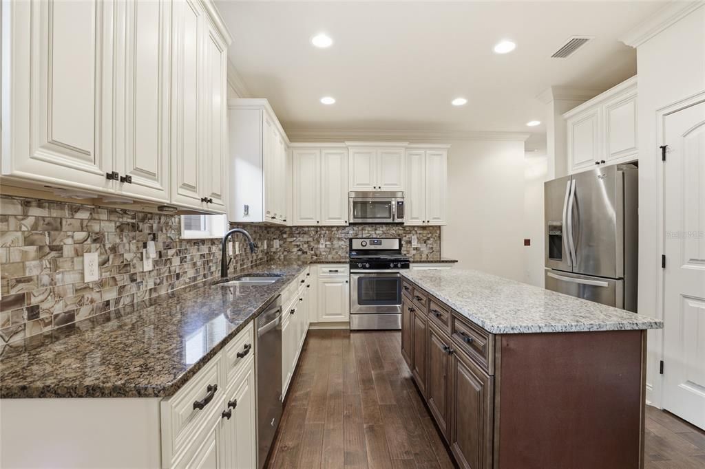 En Venta: $379,900 (3 camas, 2 baños, 1848 Pies cuadrados)