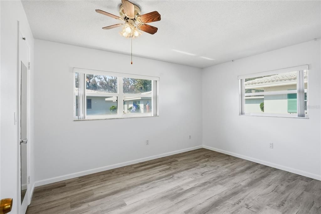 На продажу: $107,500 (1 спален, 1 ванн, 812 Квадратных фут)