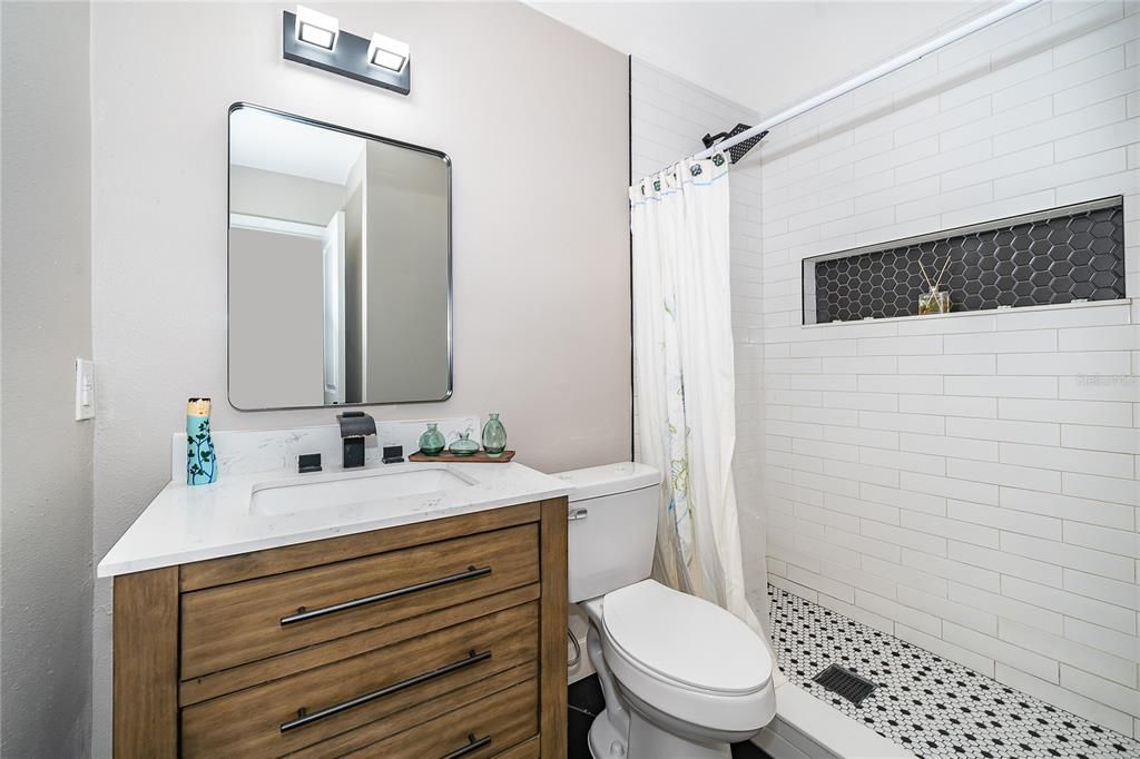 出租: $2,500 (3 贝兹, 2 浴室, 1684 平方英尺)