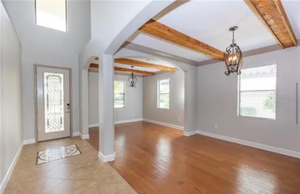 For Rent: $5,000 (6 beds, 3 baths, 3250 Square Feet)