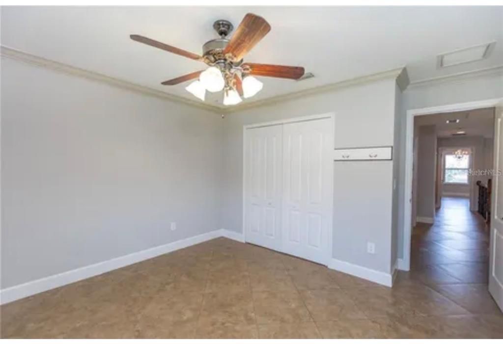 For Rent: $5,000 (6 beds, 3 baths, 3250 Square Feet)