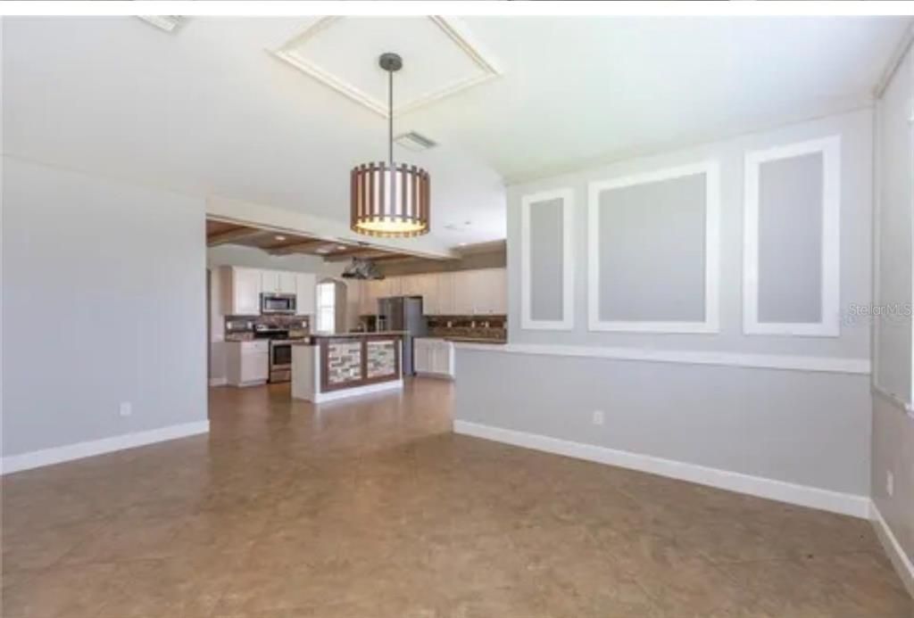 For Rent: $5,000 (6 beds, 3 baths, 3250 Square Feet)