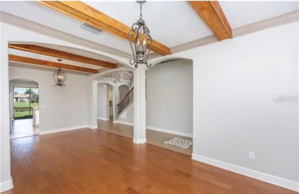 For Rent: $5,000 (6 beds, 3 baths, 3250 Square Feet)