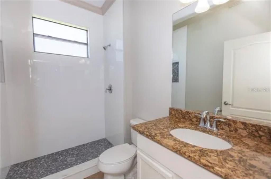 For Rent: $5,000 (6 beds, 3 baths, 3250 Square Feet)