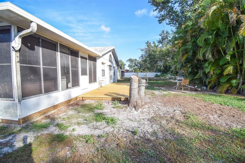 For Sale: $329,900 (2 beds, 2 baths, 1388 Square Feet)