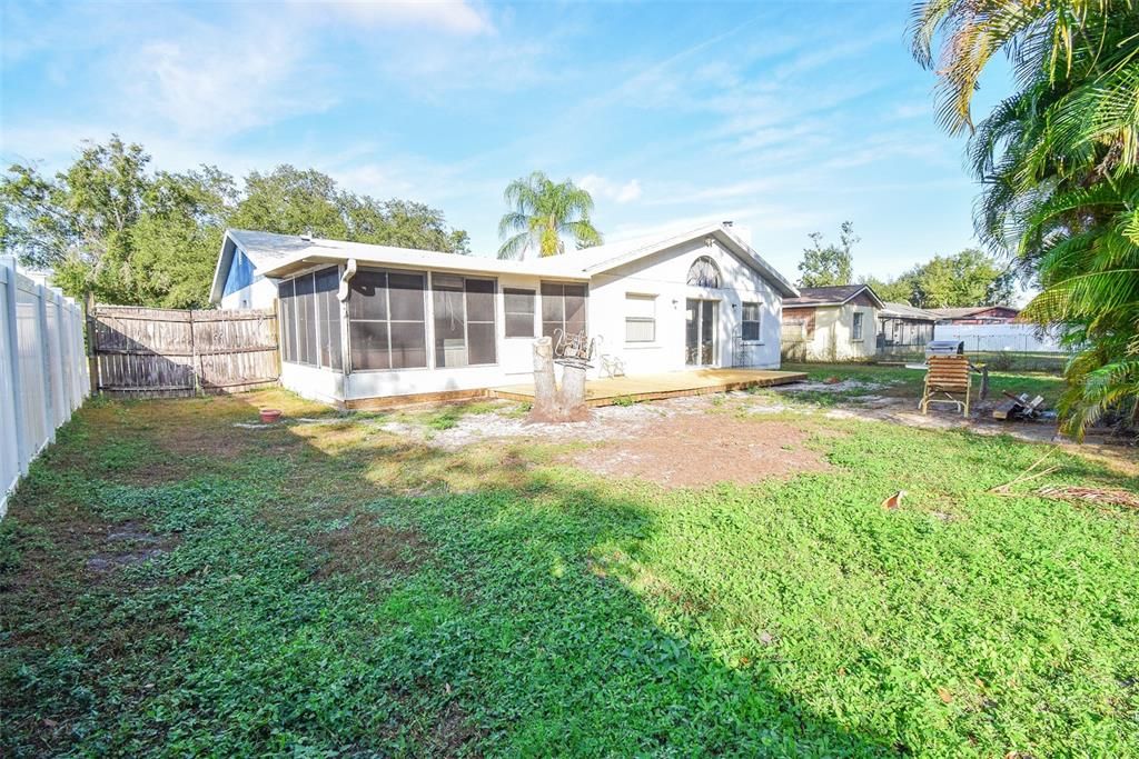 For Sale: $329,900 (2 beds, 2 baths, 1388 Square Feet)