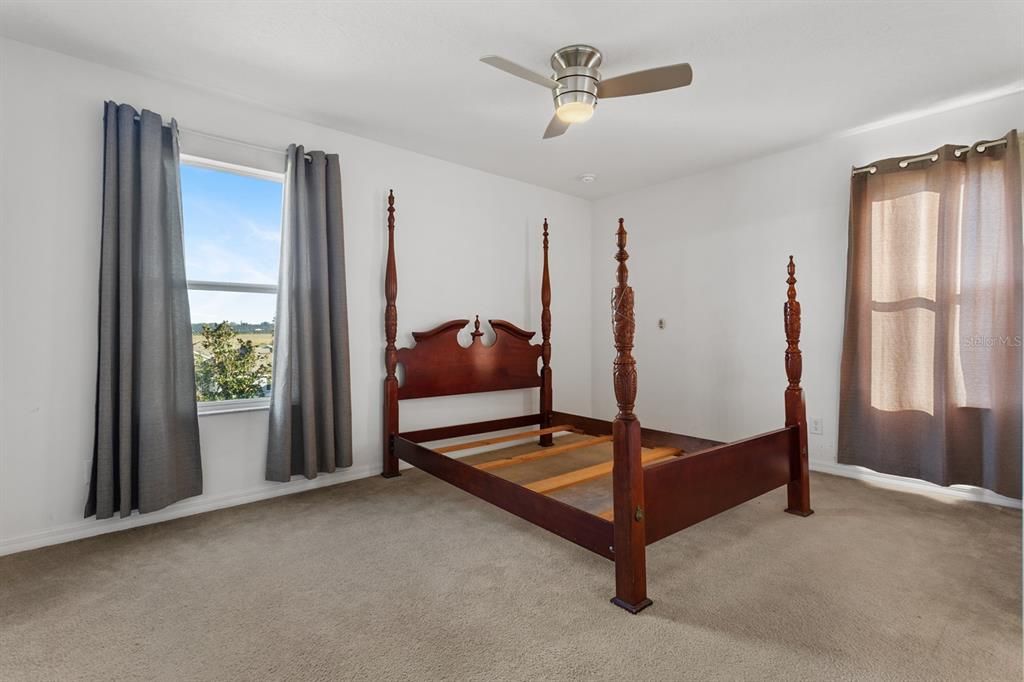 For Sale: $475,000 (5 beds, 4 baths, 3732 Square Feet)