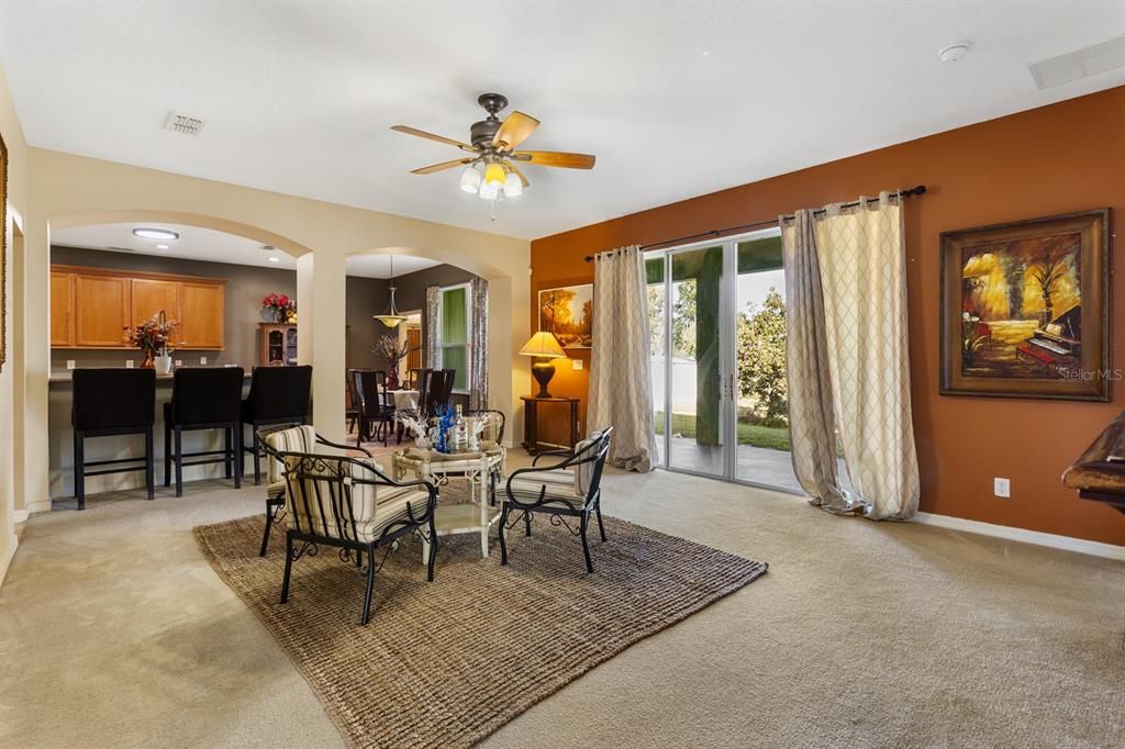 For Sale: $475,000 (5 beds, 4 baths, 3732 Square Feet)