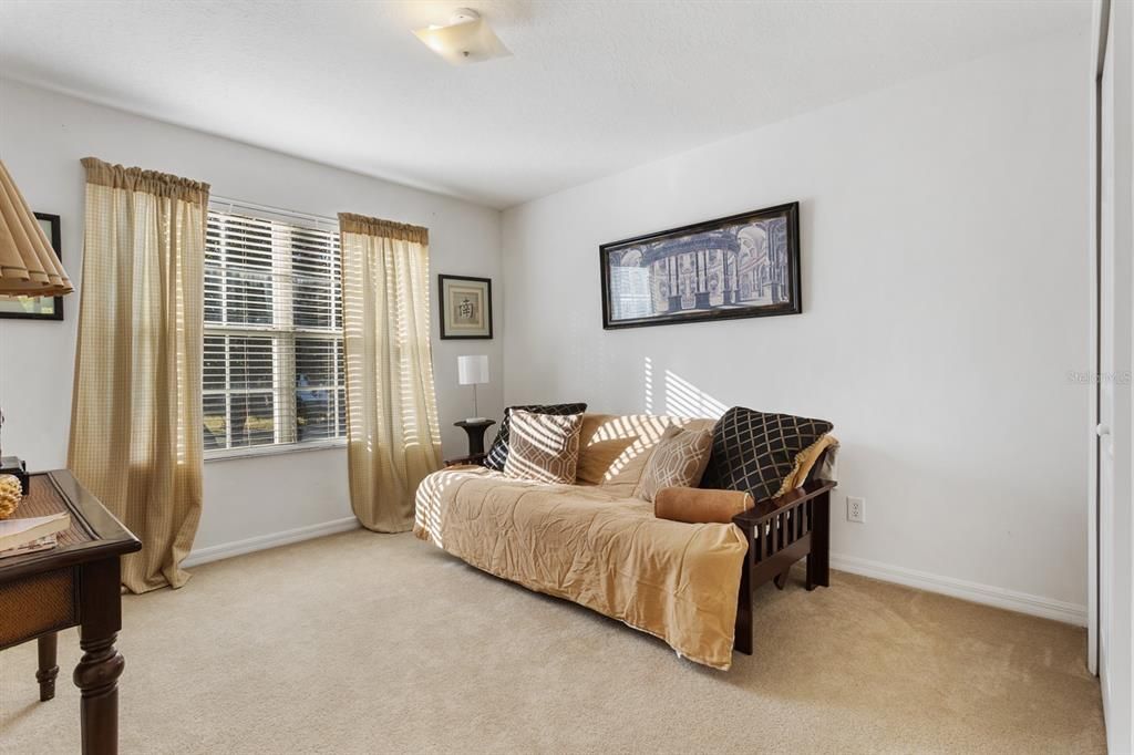 For Sale: $475,000 (5 beds, 4 baths, 3732 Square Feet)