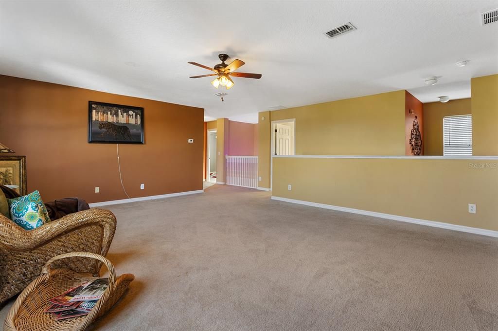 For Sale: $475,000 (5 beds, 4 baths, 3732 Square Feet)