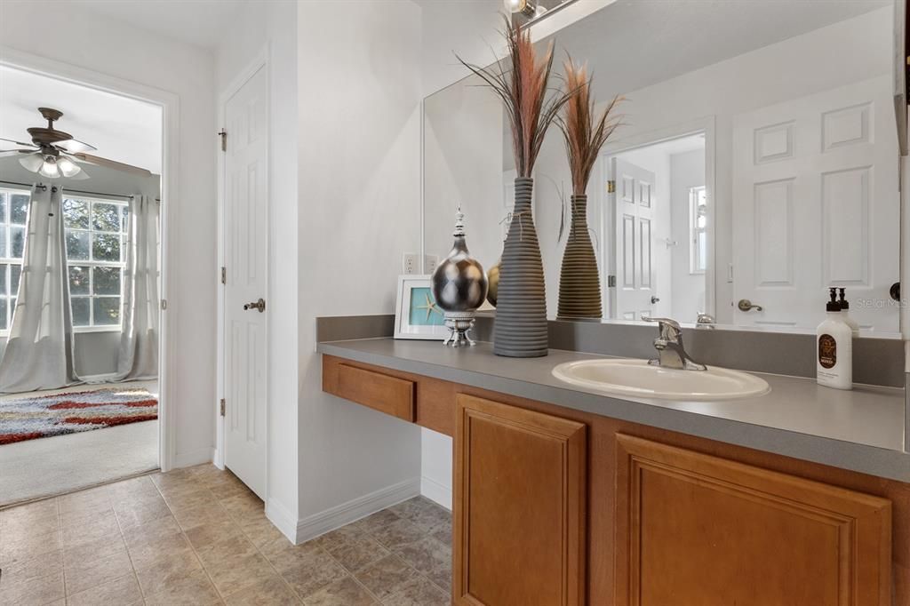 For Sale: $475,000 (5 beds, 4 baths, 3732 Square Feet)