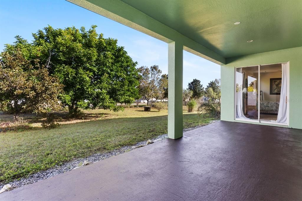 For Sale: $475,000 (5 beds, 4 baths, 3732 Square Feet)