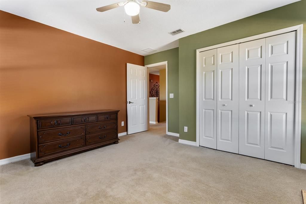 For Sale: $475,000 (5 beds, 4 baths, 3732 Square Feet)