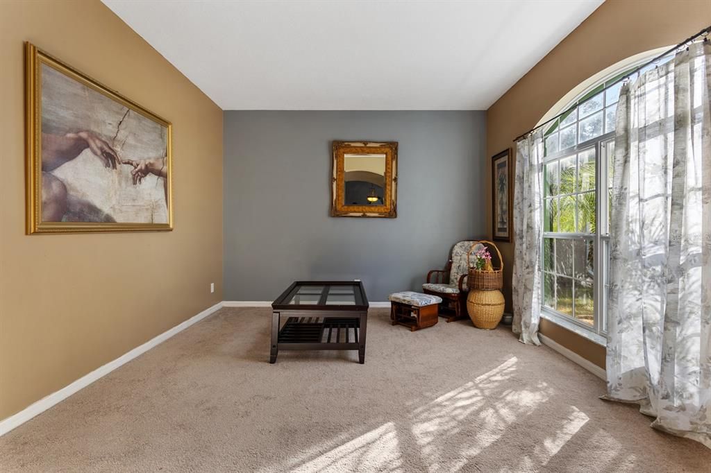 For Sale: $475,000 (5 beds, 4 baths, 3732 Square Feet)