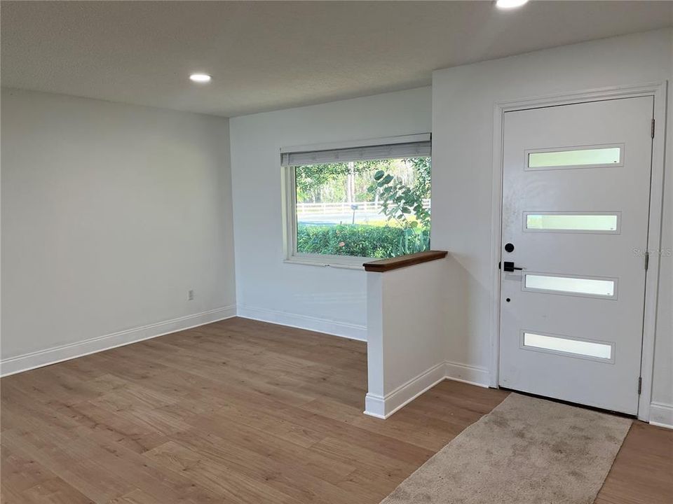 На продажу: $699,999 (3 спален, 2 ванн, 2694 Квадратных фут)