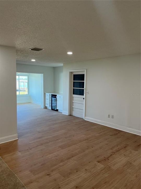 На продажу: $699,999 (3 спален, 2 ванн, 2694 Квадратных фут)