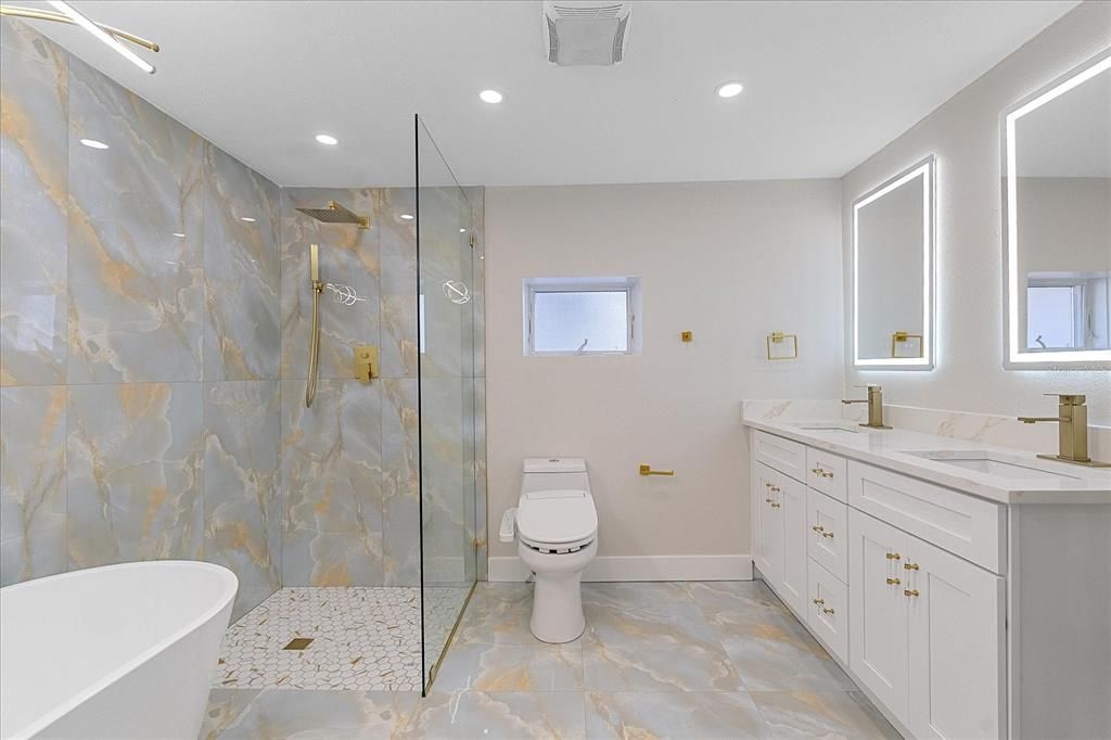 En Venta: $619,950 (4 camas, 3 baños, 2086 Pies cuadrados)