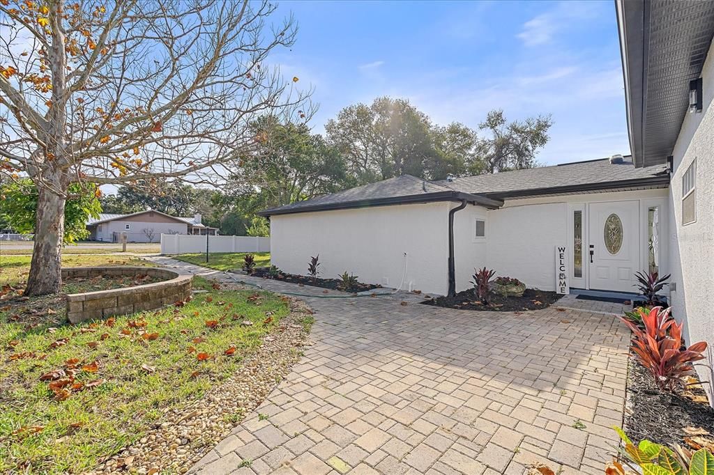 En Venta: $619,950 (4 camas, 3 baños, 2086 Pies cuadrados)