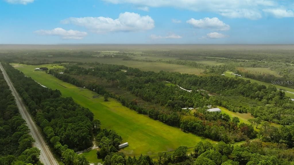 待售: $624,900 (2.57 acres)