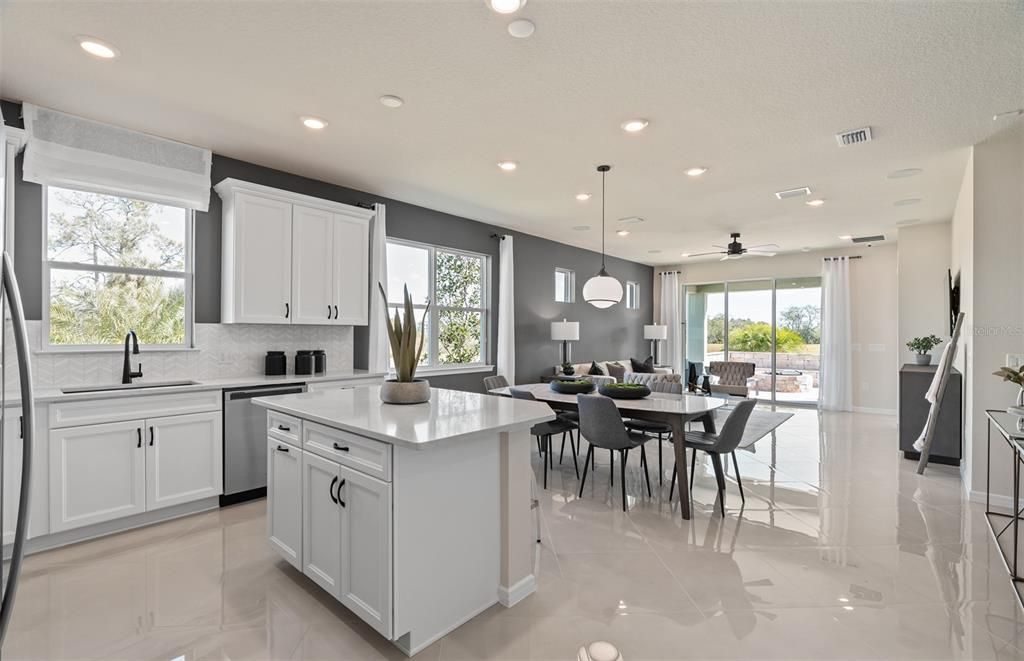 待售: $386,440 (3 贝兹, 2 浴室, 1579 平方英尺)