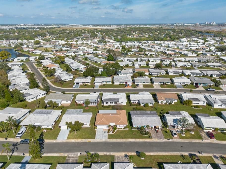 На продажу: $360,000 (2 спален, 2 ванн, 1576 Квадратных фут)