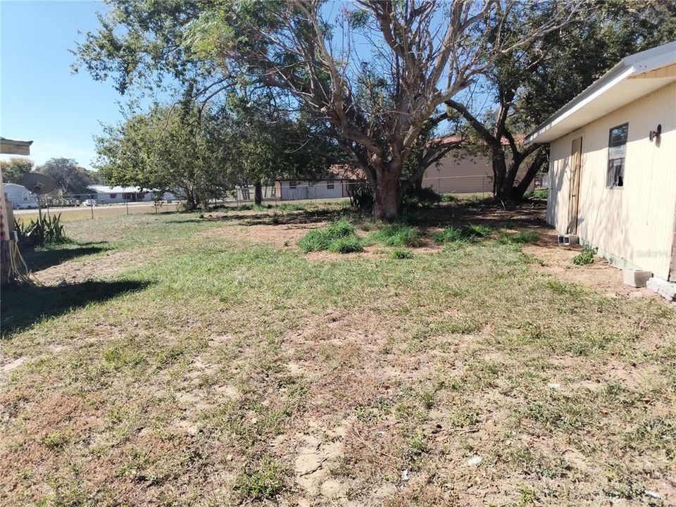 For Sale: $160,000 (2 beds, 2 baths, 672 Square Feet)