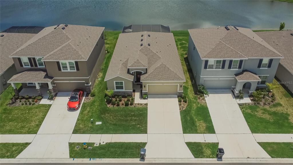 出租: $3,200 (4 贝兹, 2 浴室, 2035 平方英尺)